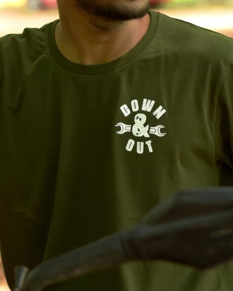 Down & Out | T-Shirt